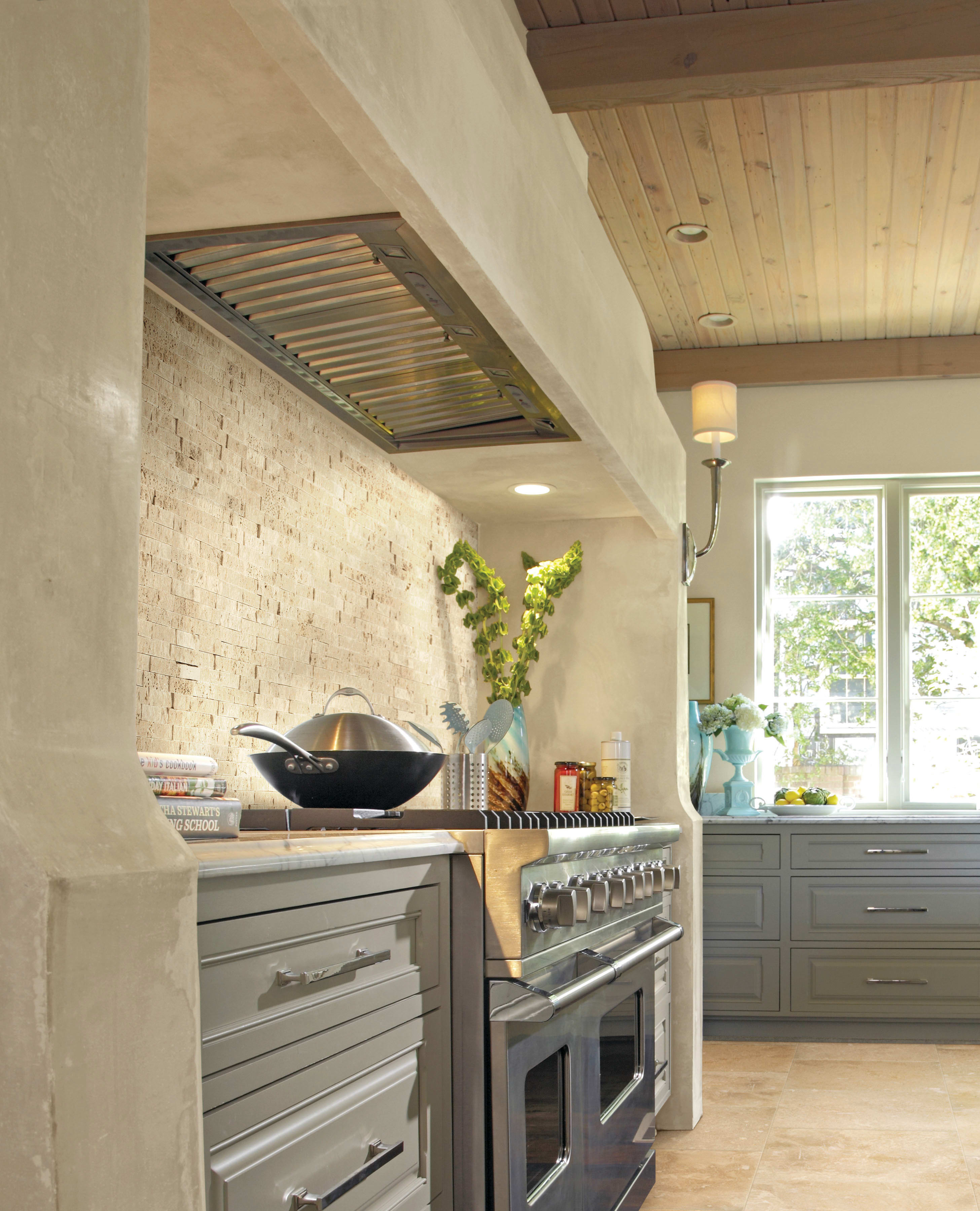 How to choose the right color of luxury vinyl plank flooring